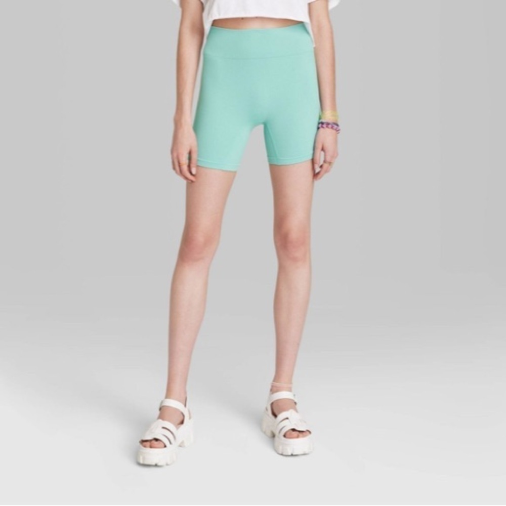 Women’s High Rise Seamless Bike Shorts Wild Fable XL Excellent Condition